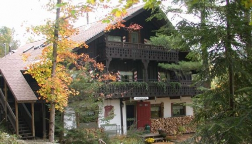 Grunberg Haus Bed and Breakfast and Cabins